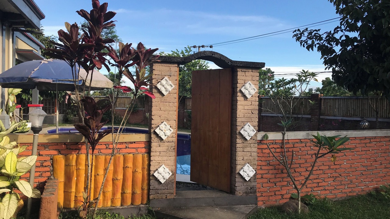 Photo of Outdoor in Kecamatan Montong Gading