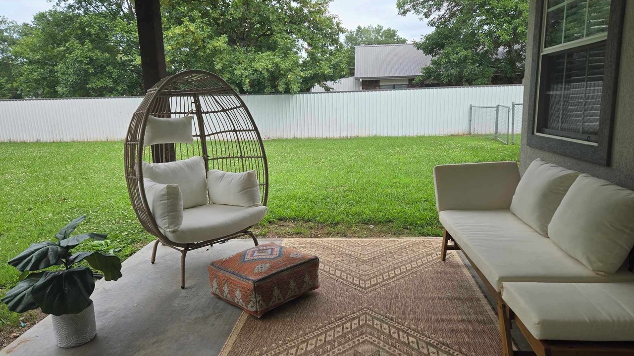 Photo of Outdoor in Calera