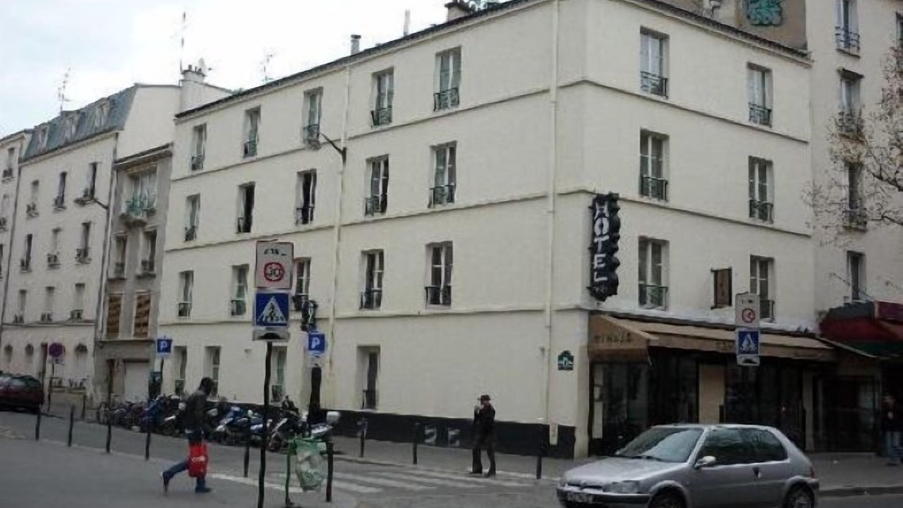 Photo of Outdoor in Porte de Clichy