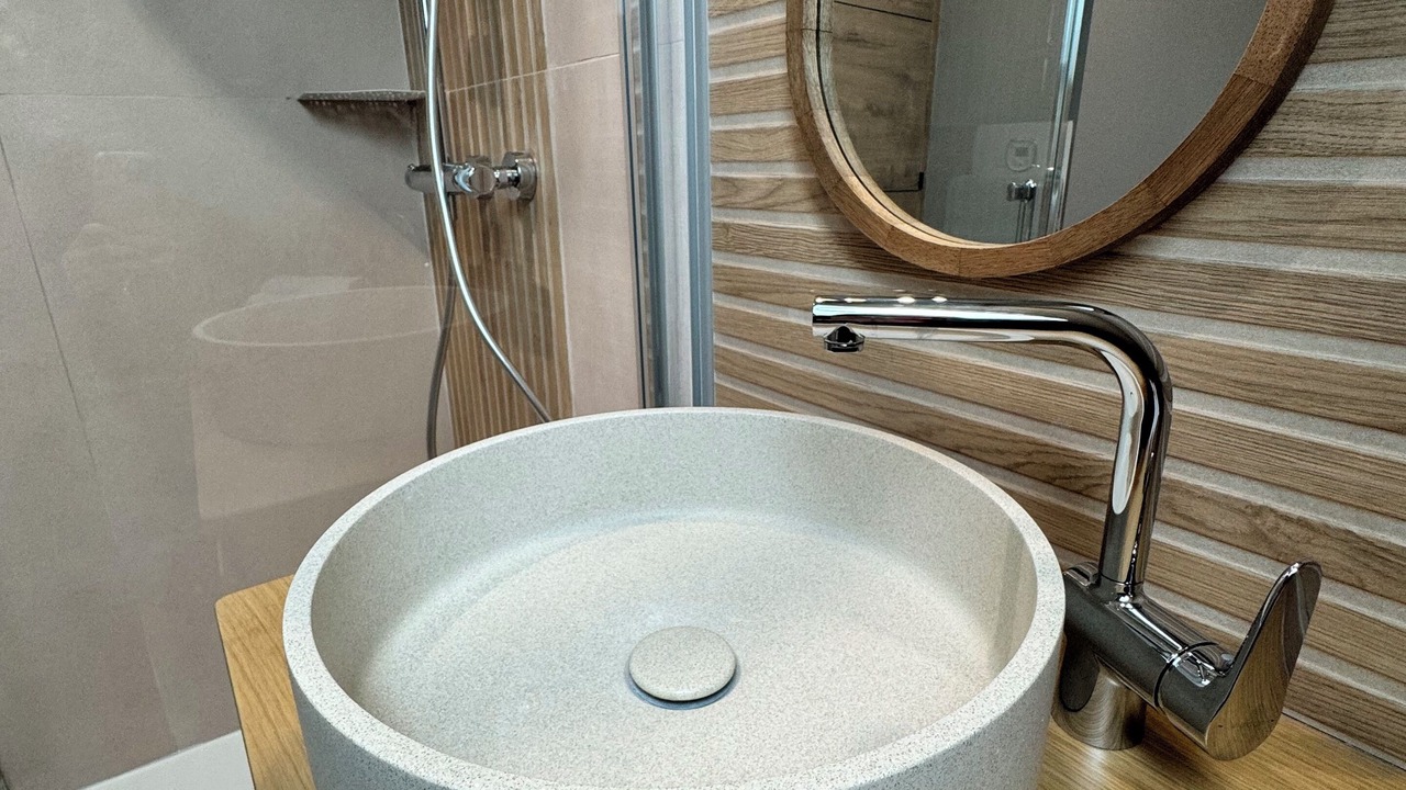 Photo of Others in Bobital