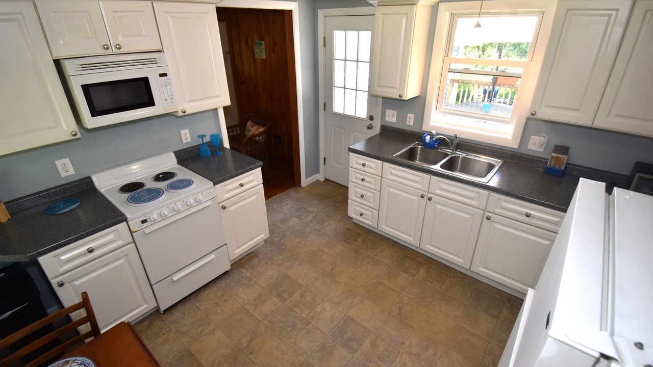 Photo of Kitchen in Saunderstown