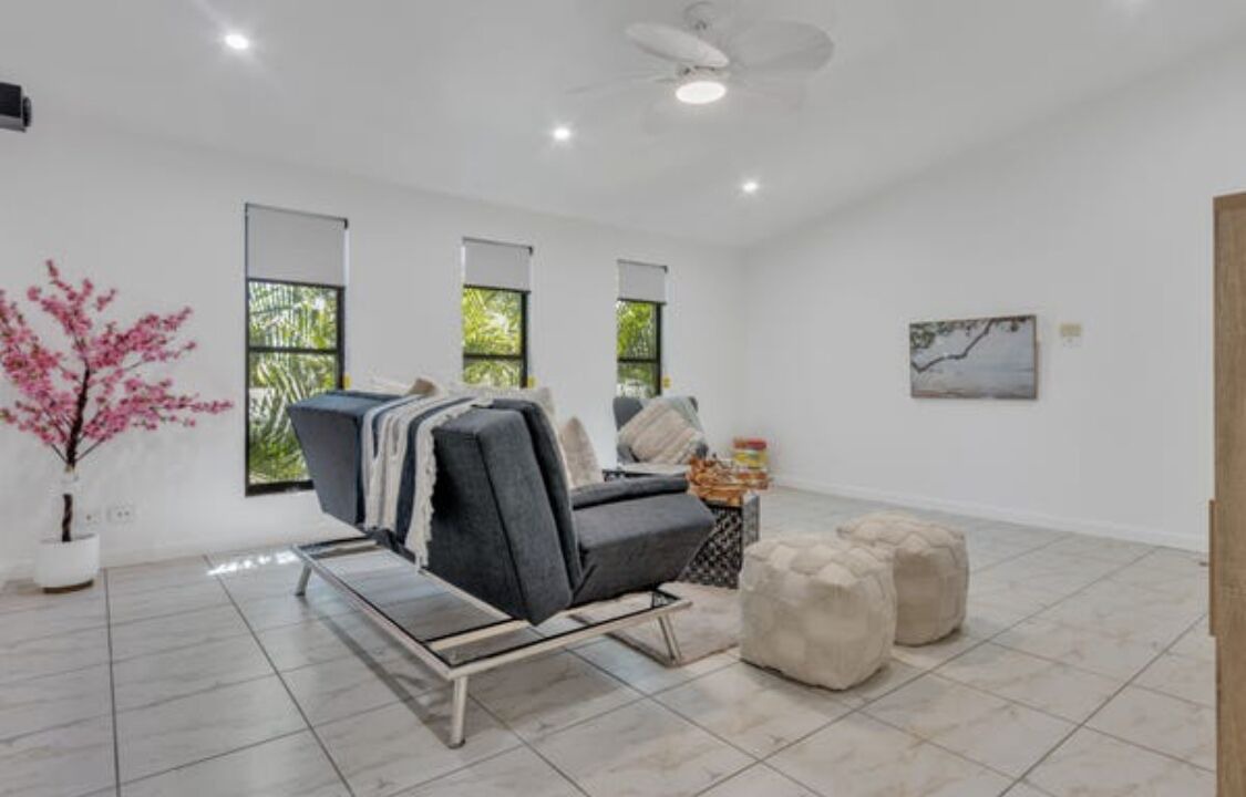 Photo of Livingroom in River Heads