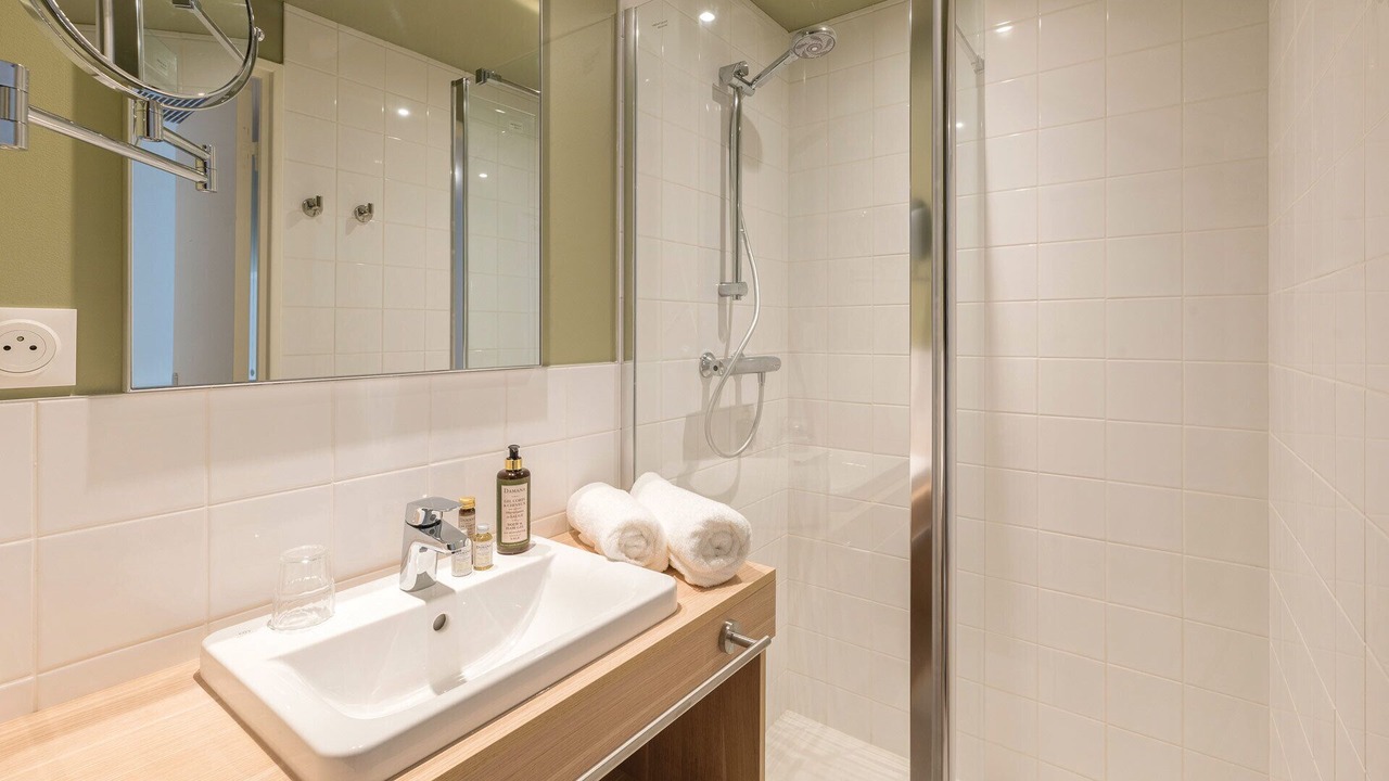 Photo of Bathroom in 3rd Arrondissement