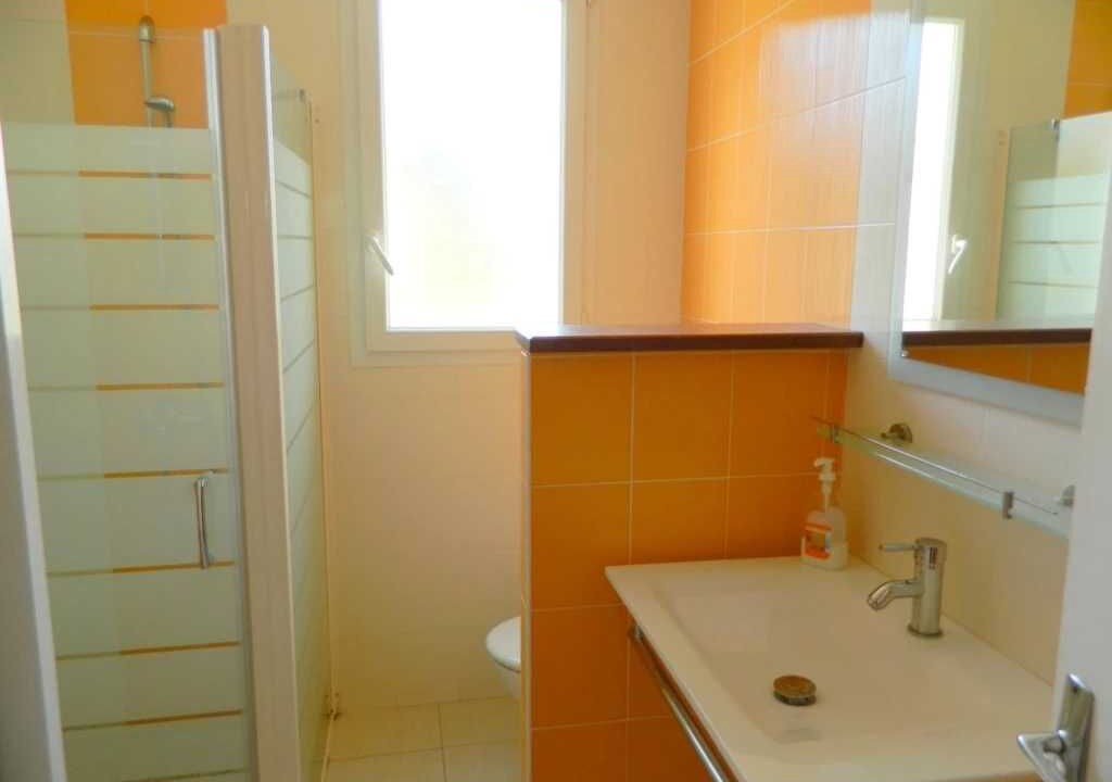 Photo of Bathroom in Challans