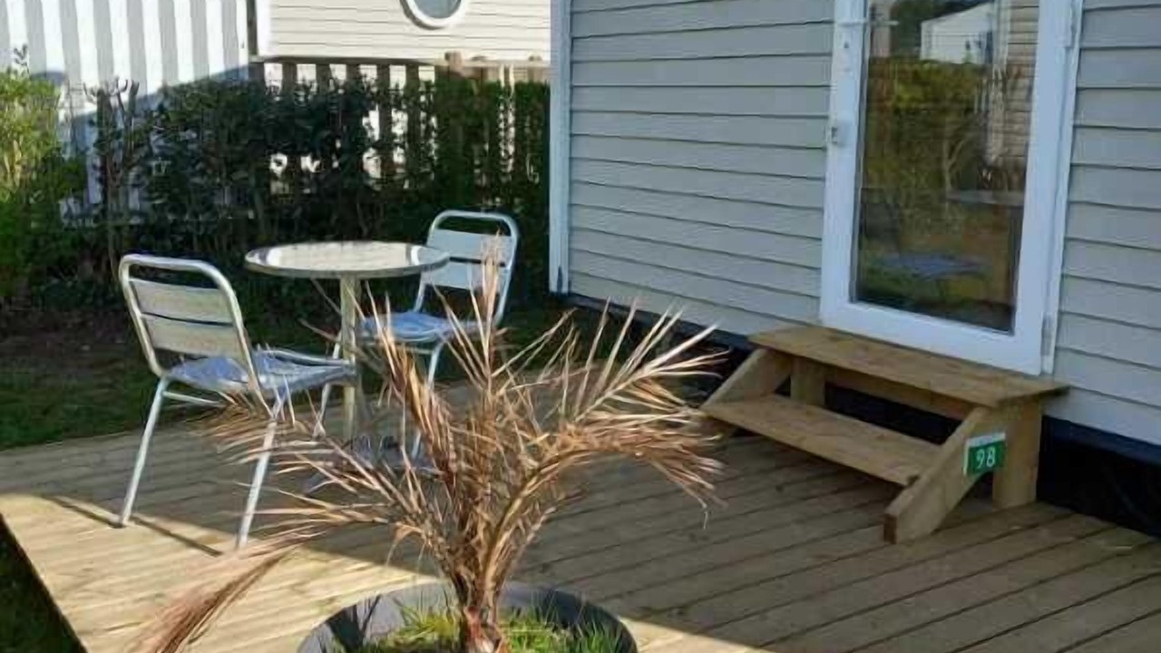 Photo of Patio Balcony in Routhiauville