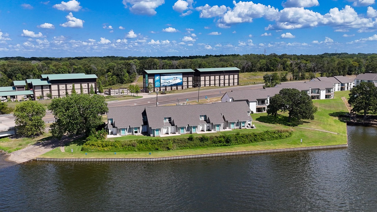 Photo of Outdoor in Malakoff