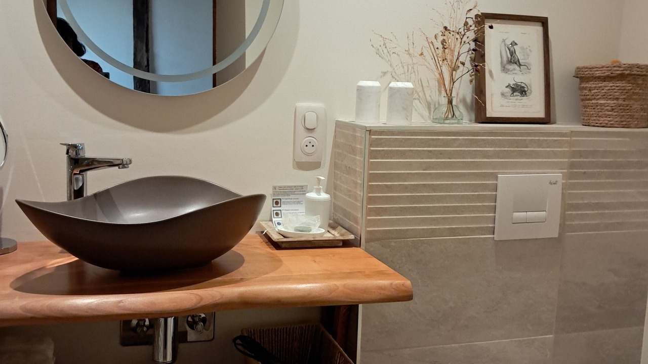 Photo of Bathroom in Cordes-sur-Ciel