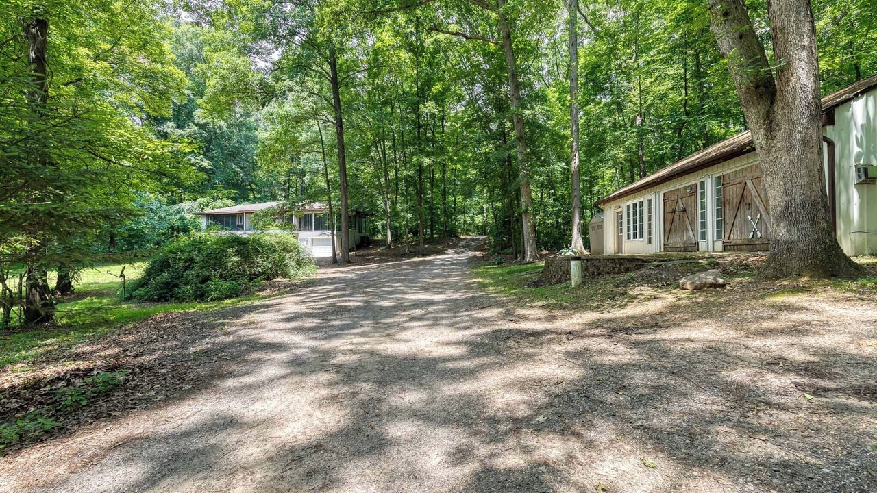 Photo of Outdoor in White Hall