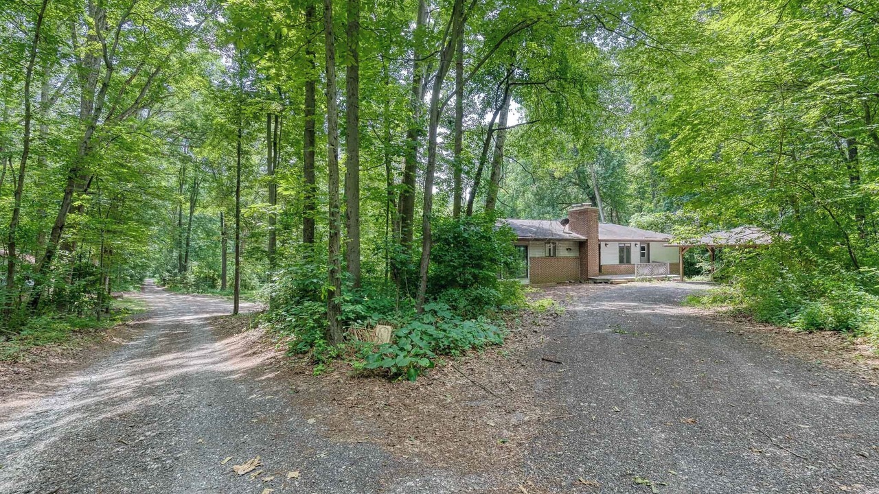 Photo of Outdoor in White Hall