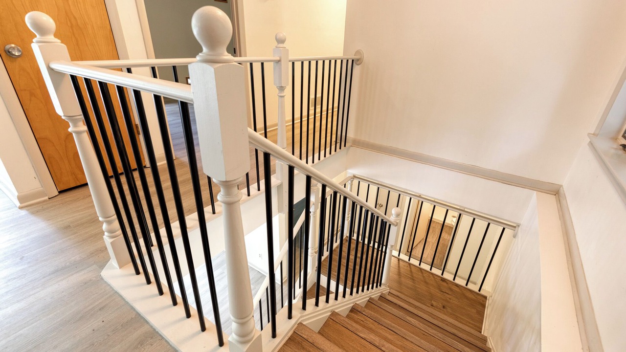 Photo of Others in White Hall