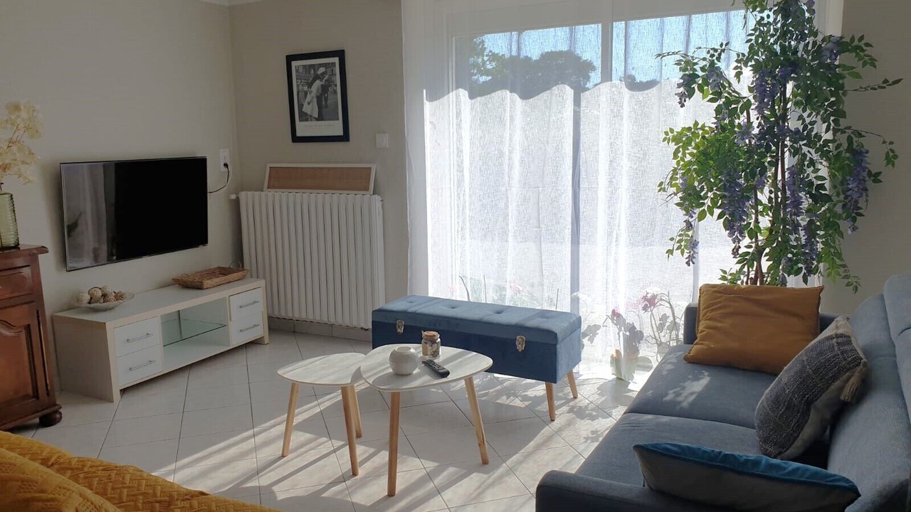 Photo of Livingroom in Peaule