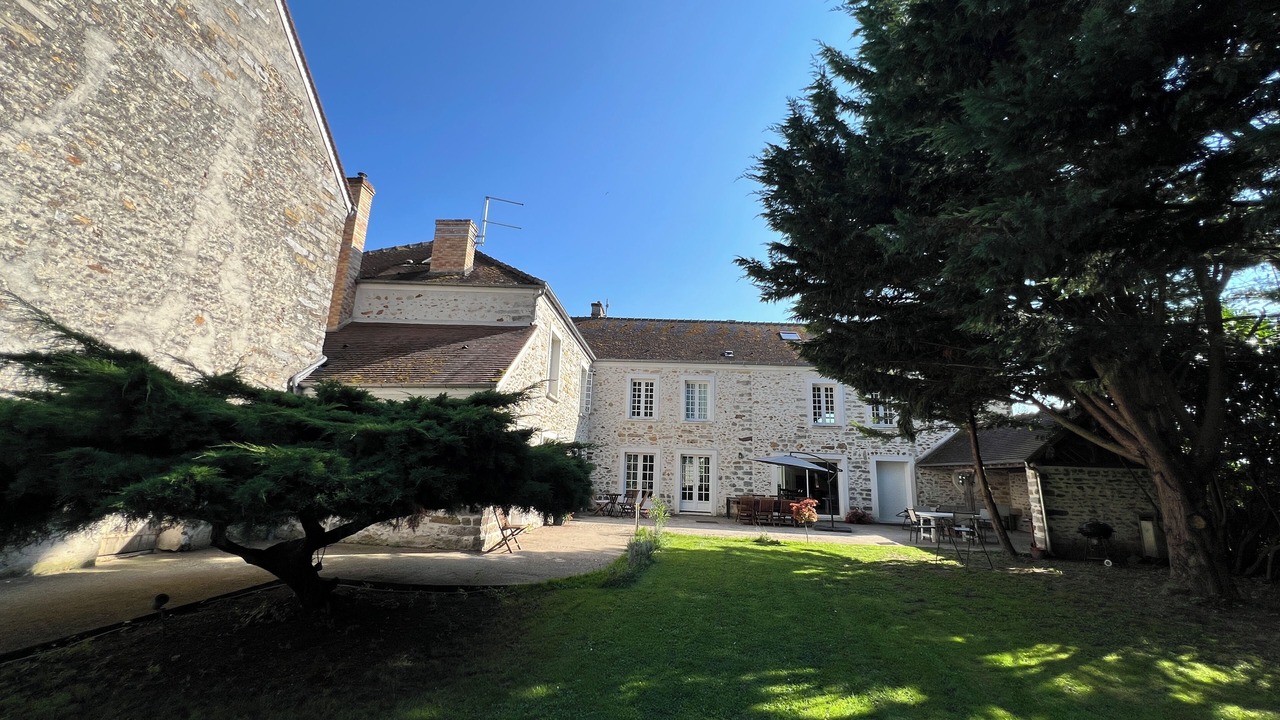 Photo of Patio Balcony in Chatillon-la-Borde