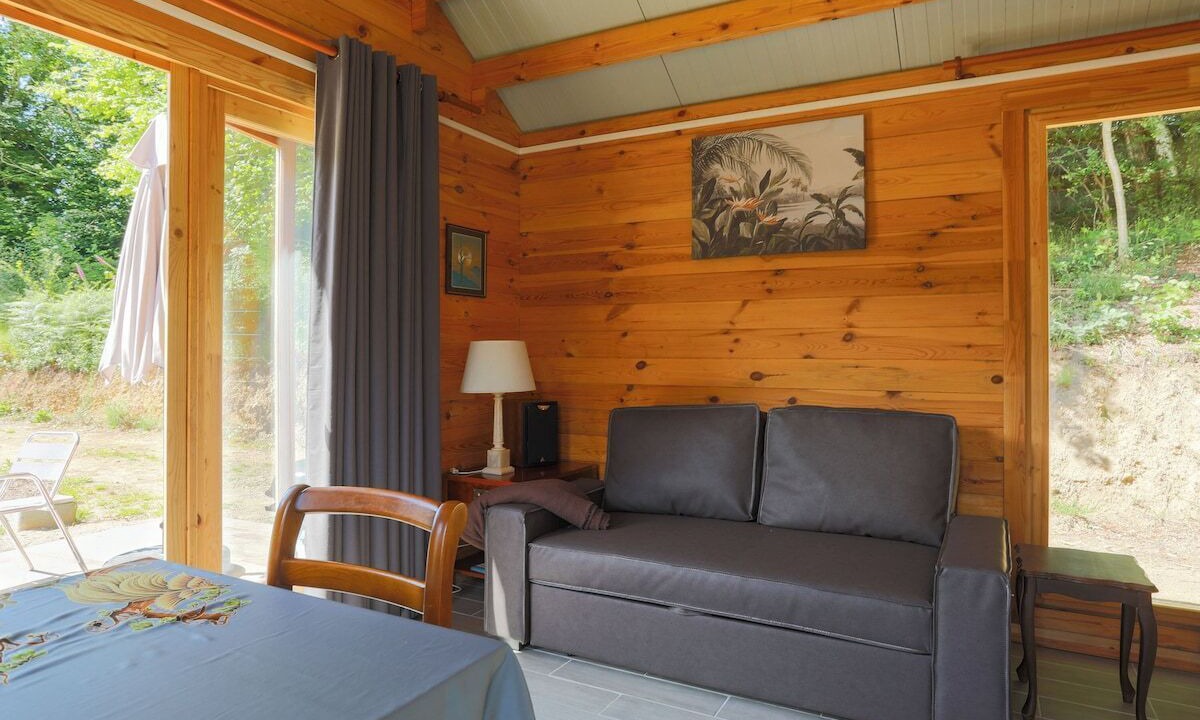 Photo of Livingroom in Plouegat-Moysan