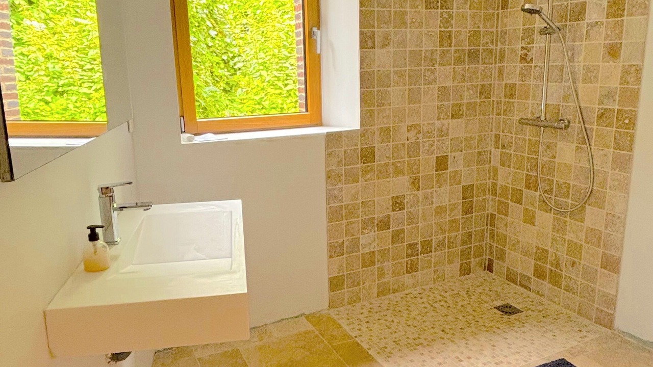 Photo of Bathroom in Sainte-Scolasse-sur-Sarthe