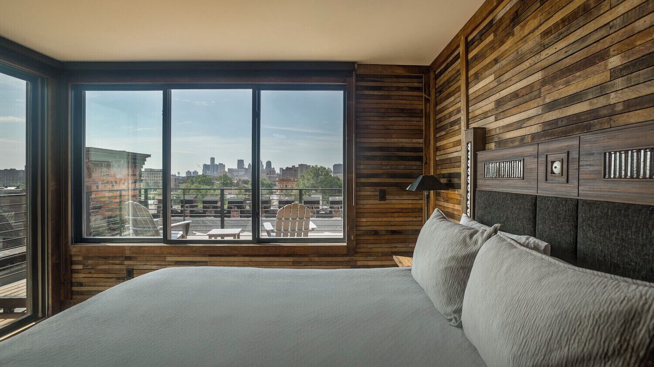 Photo of Bedroom in Midtown