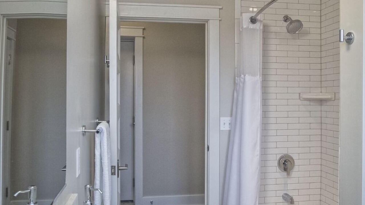 Photo of Bathroom in Midtown
