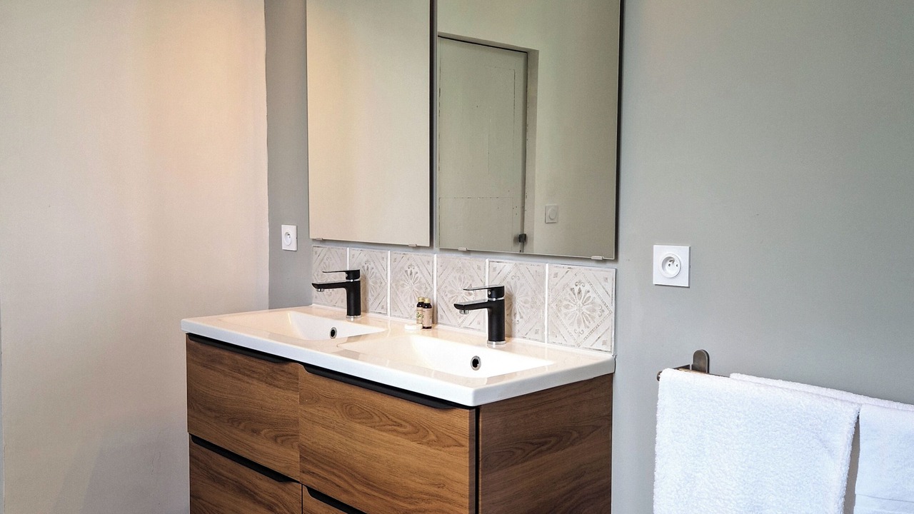 Photo of Bathroom in Lisle-sur-Tarn