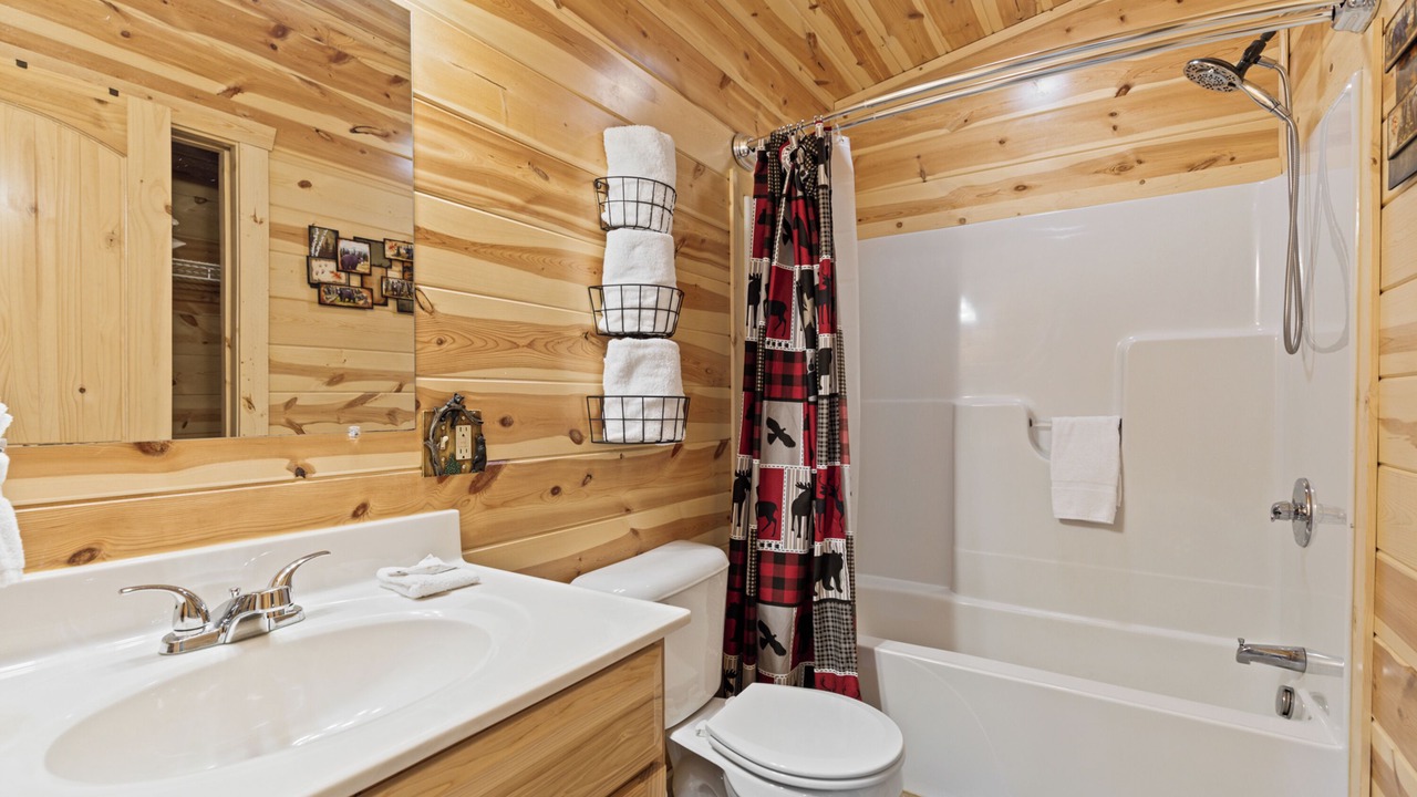Photo of Bathroom in Pigeon Forge