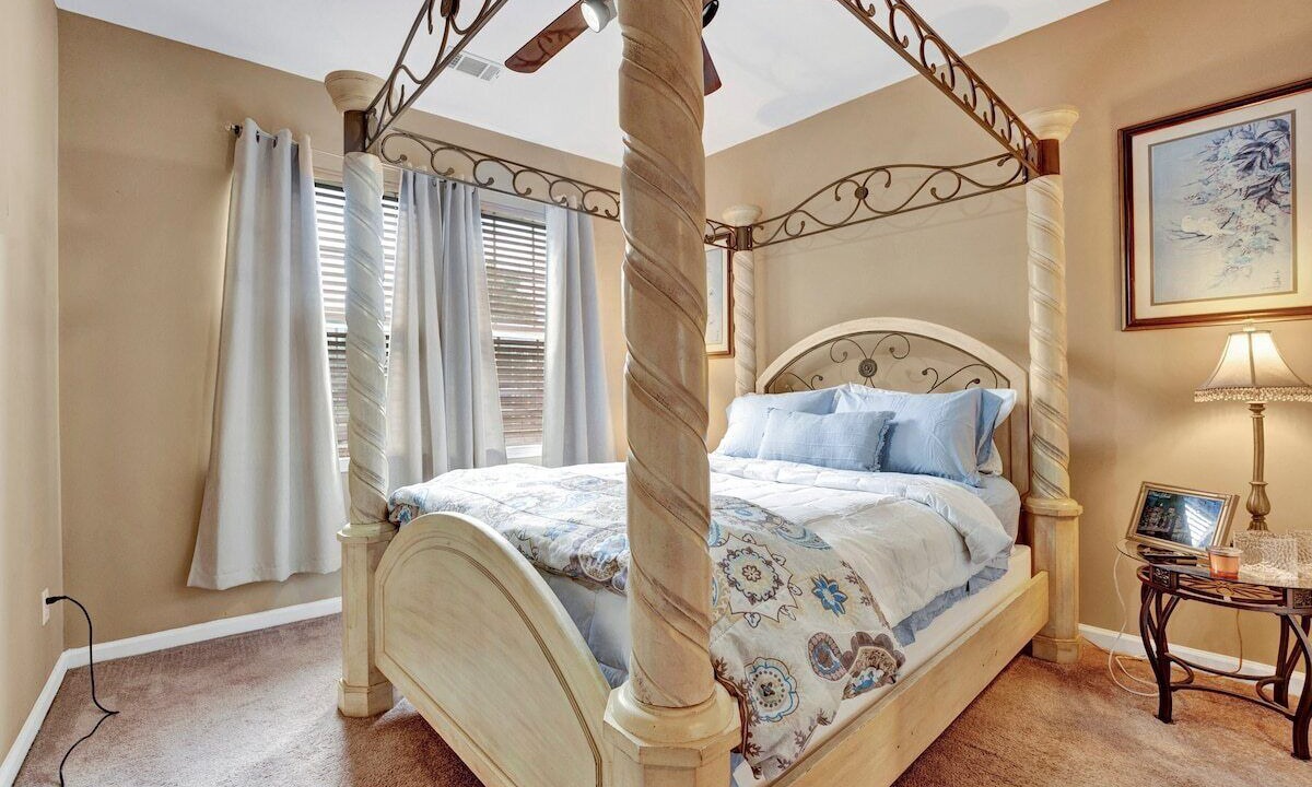 Photo of Others in Pinch District