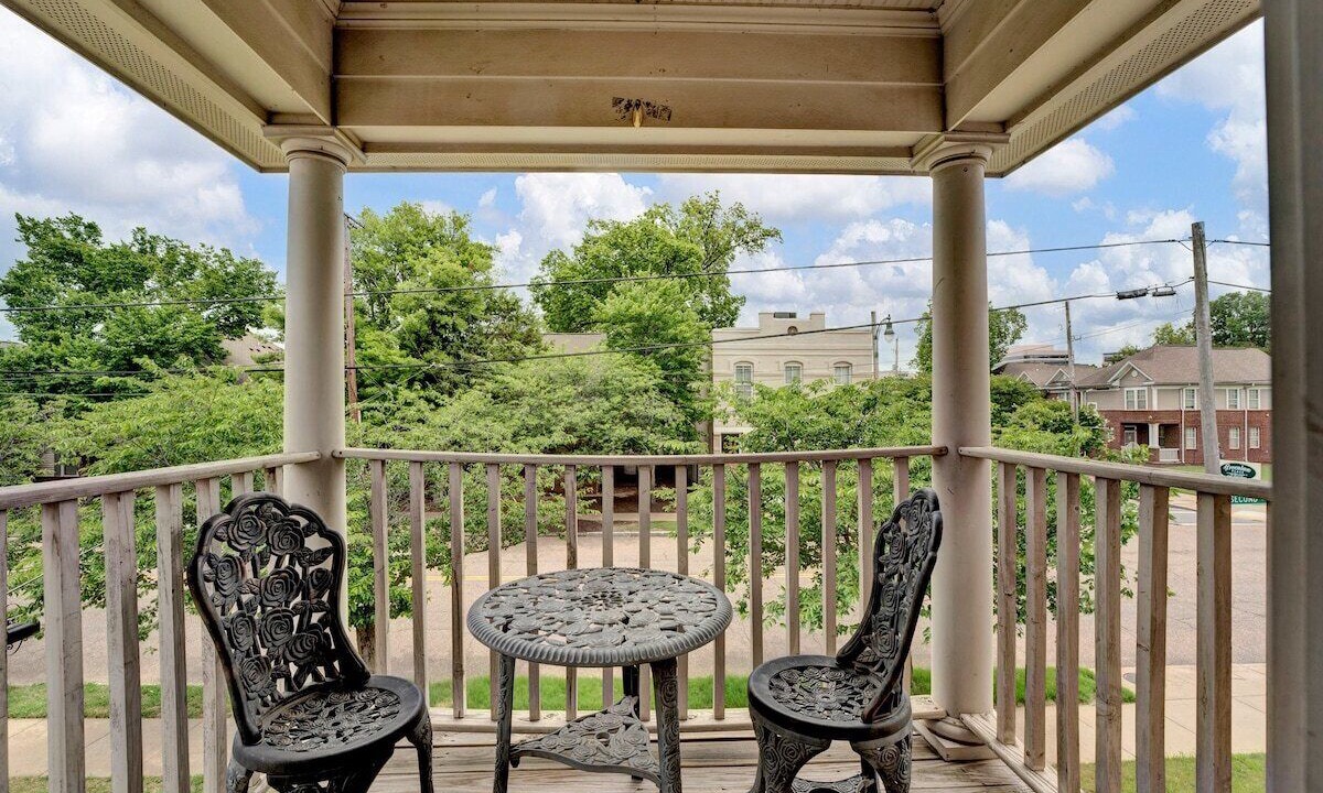 Photo of Outdoor in Pinch District