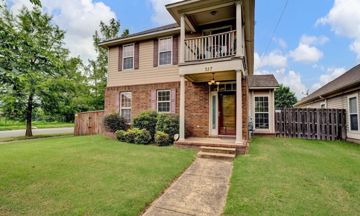 Photo of Outdoor in Pinch District