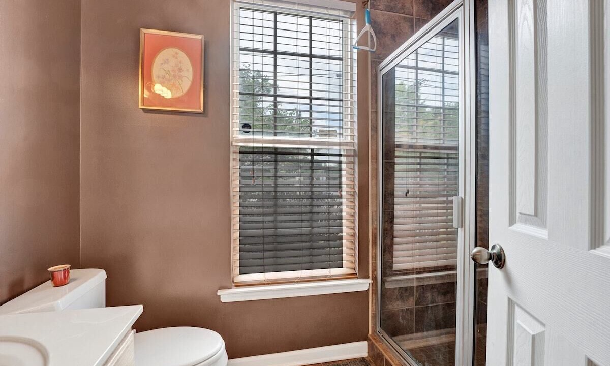 Photo of Others in Pinch District