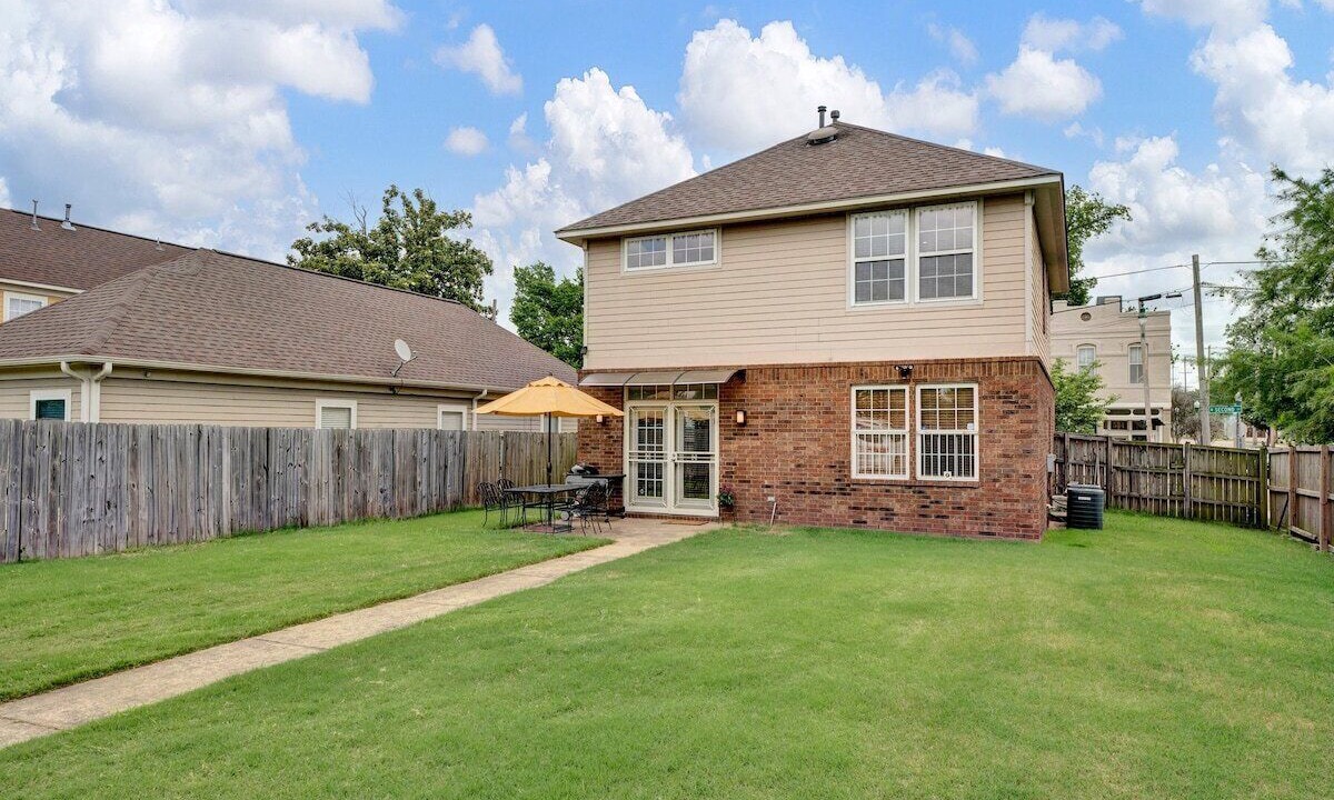 Photo of Outdoor in Pinch District