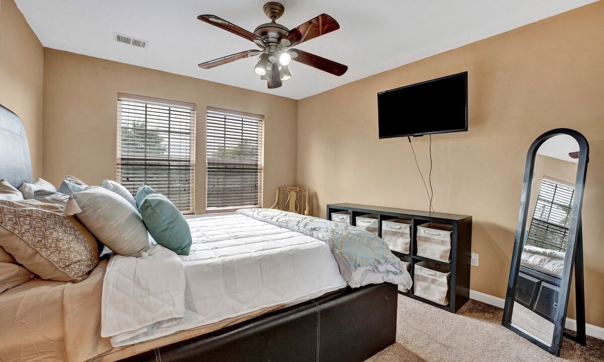 Photo of Others in Pinch District