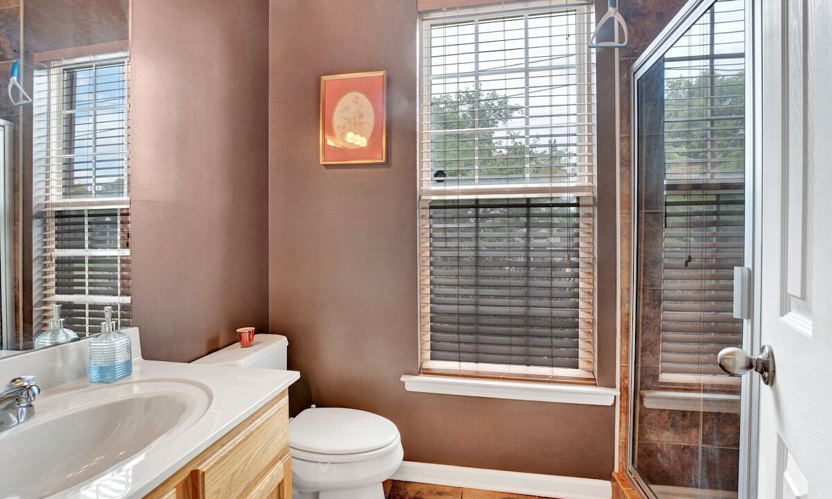 Photo of Others in Pinch District