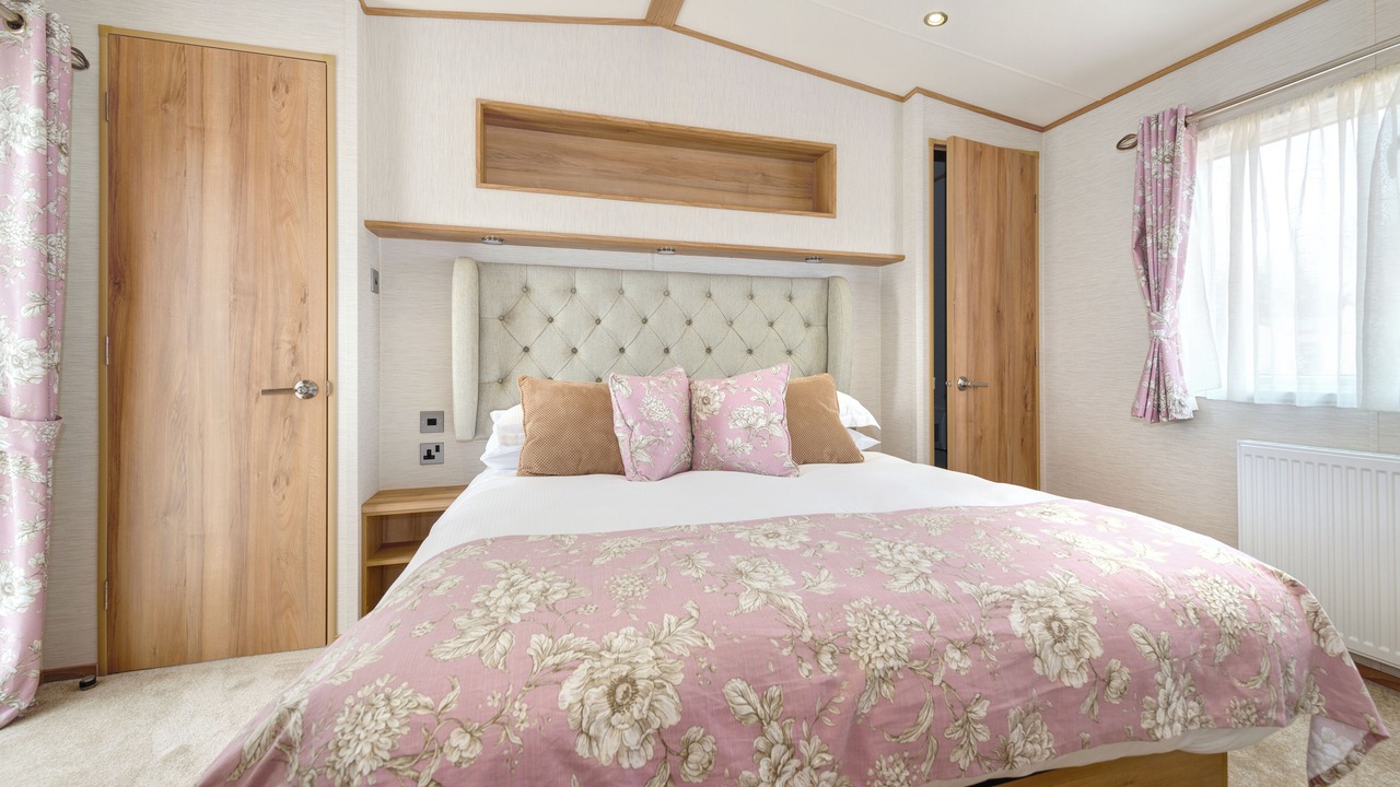 Photo of Others in Ebford