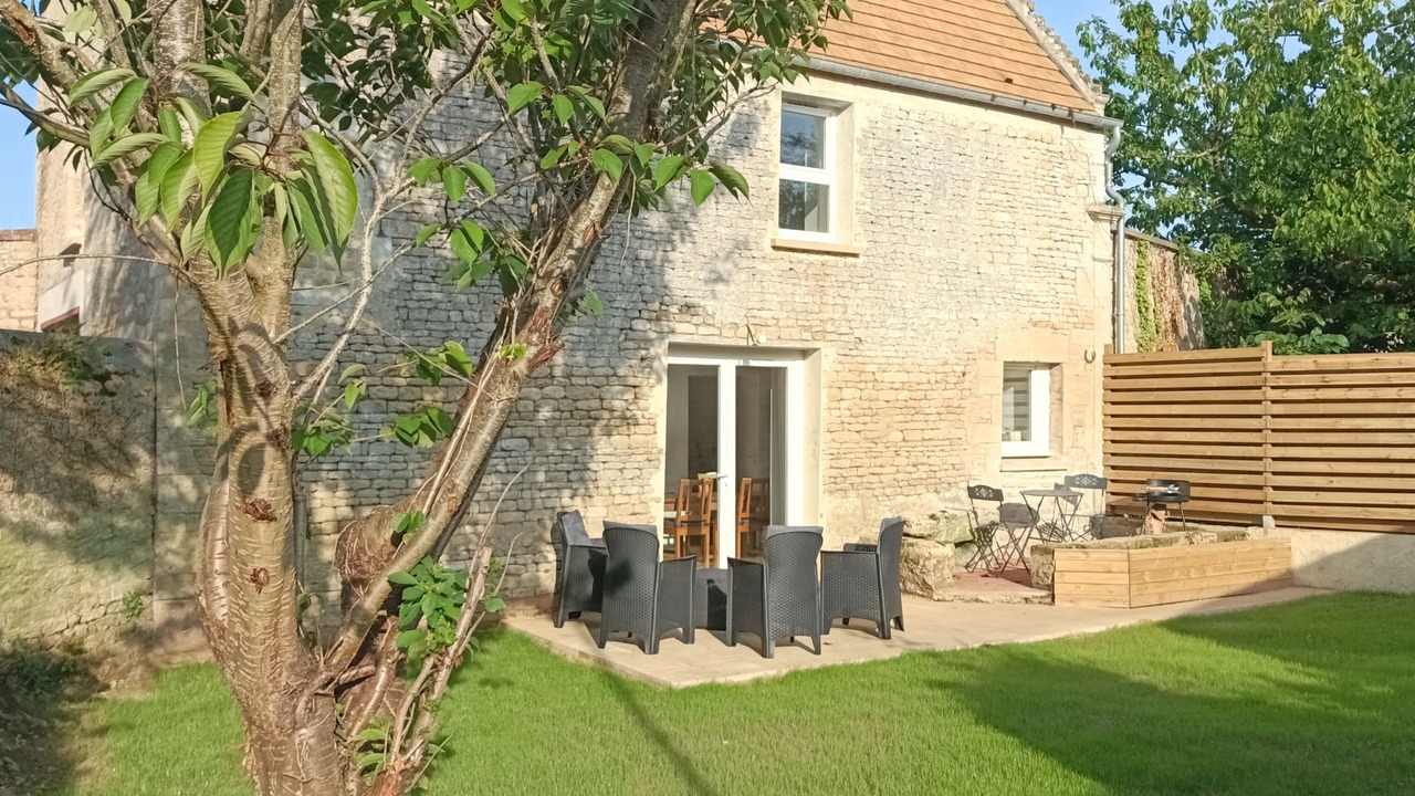 Photo of Patio Balcony in Douvres-la-Delivrande
