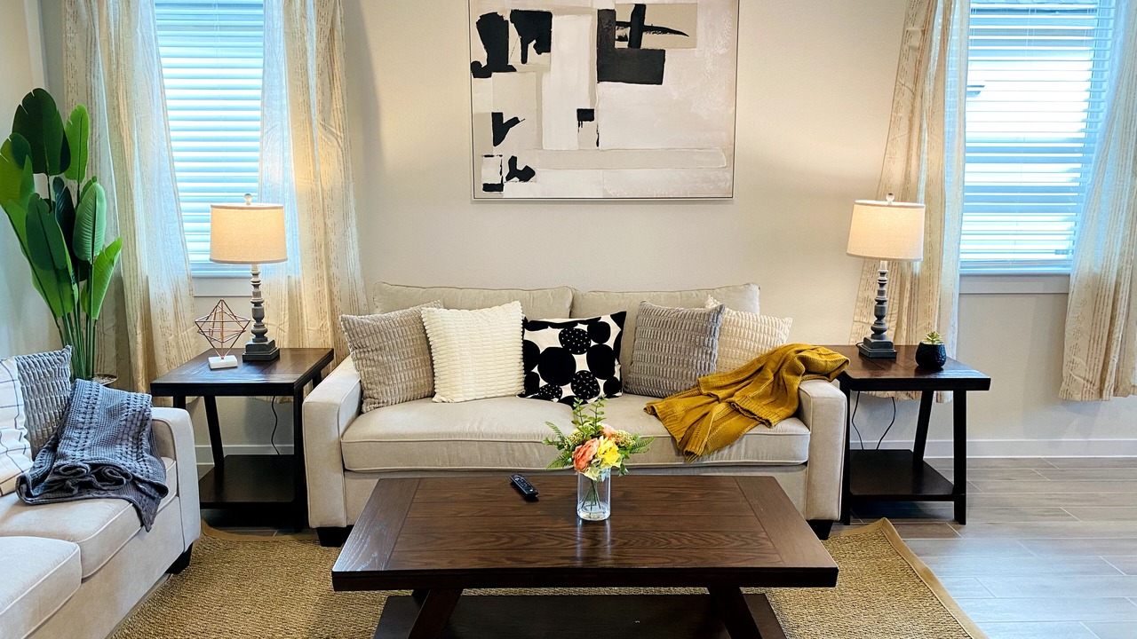 Photo of Livingroom in Hutto