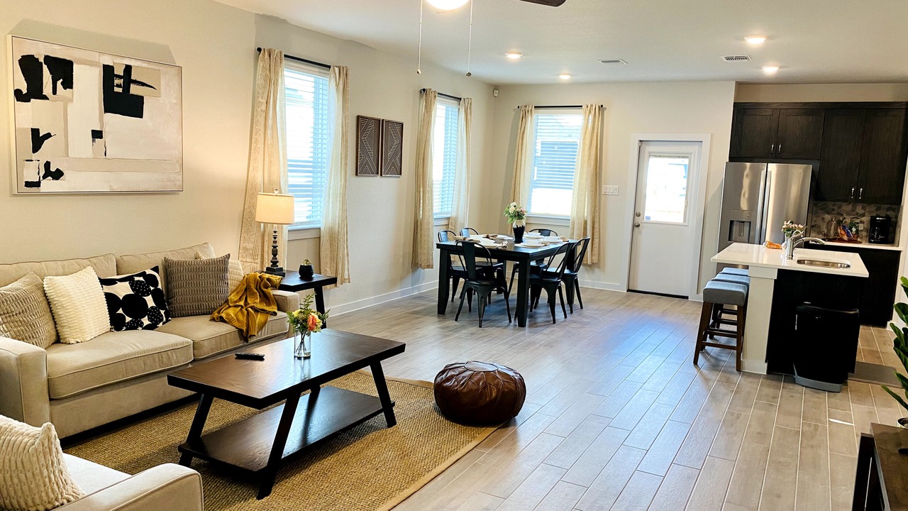 Photo of Livingroom in Hutto