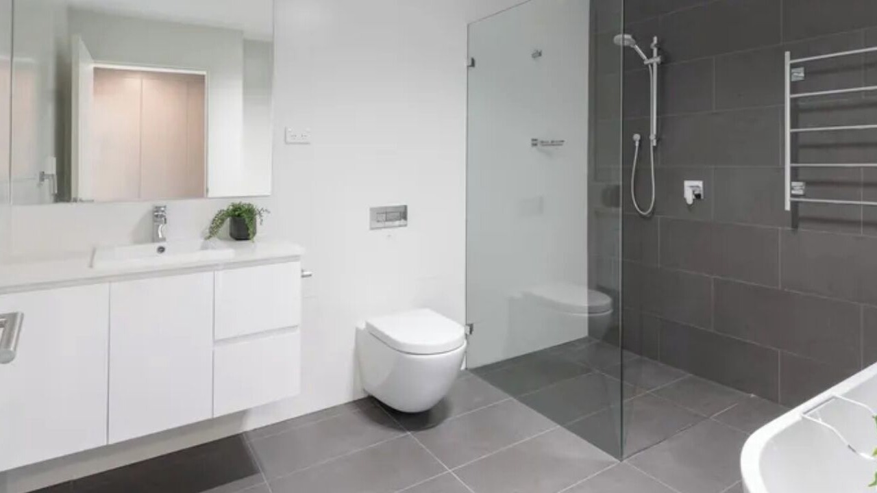 Photo of Others in Caves Beach