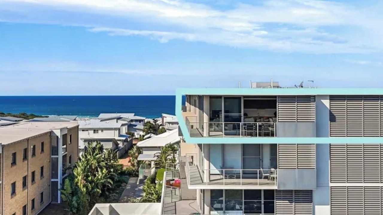 Photo of Others in Caves Beach