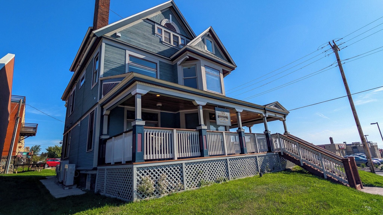 Photo of Outdoor in East Hillside