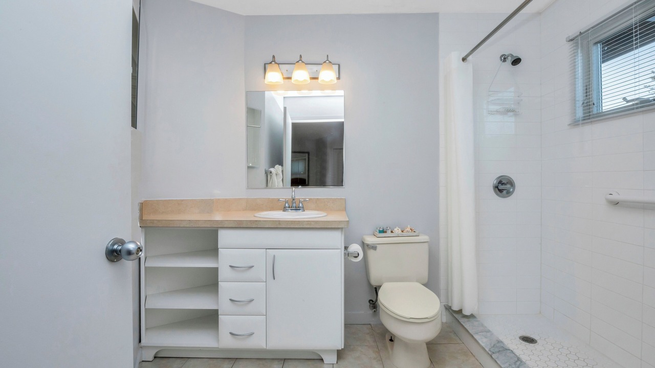 Photo of Bathroom in Napeague