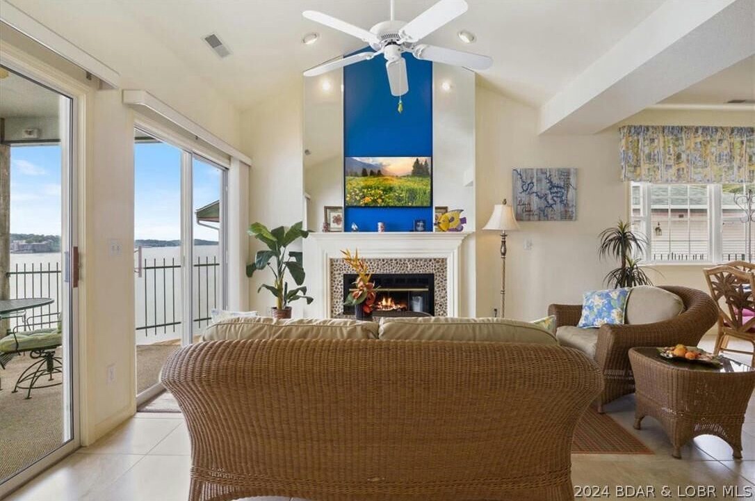 Photo of Livingroom in Lakeland