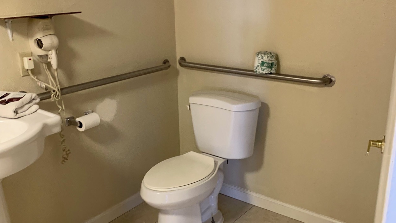 Photo of Bathroom in Oakdale