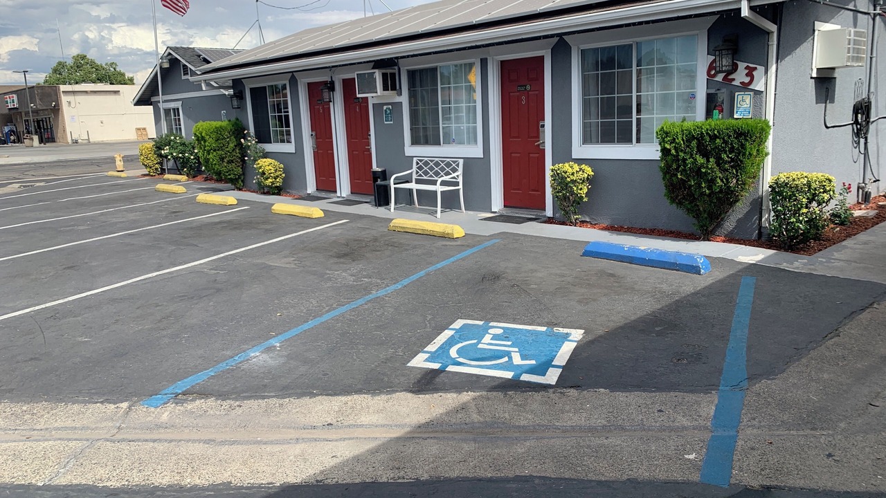 Photo of Outdoor in Oakdale