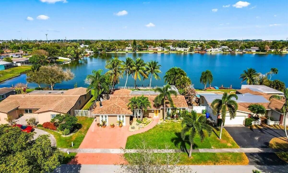 Photo of Others in Pembroke Pines