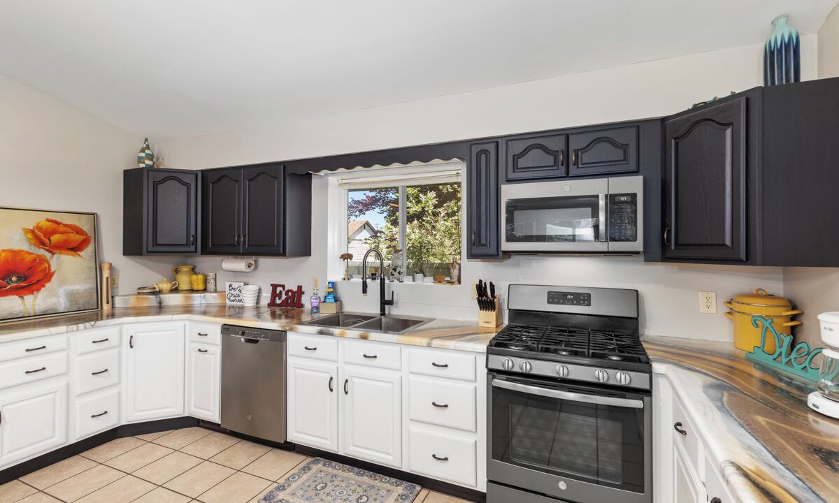 Photo of Kitchen in Chippewa Lake