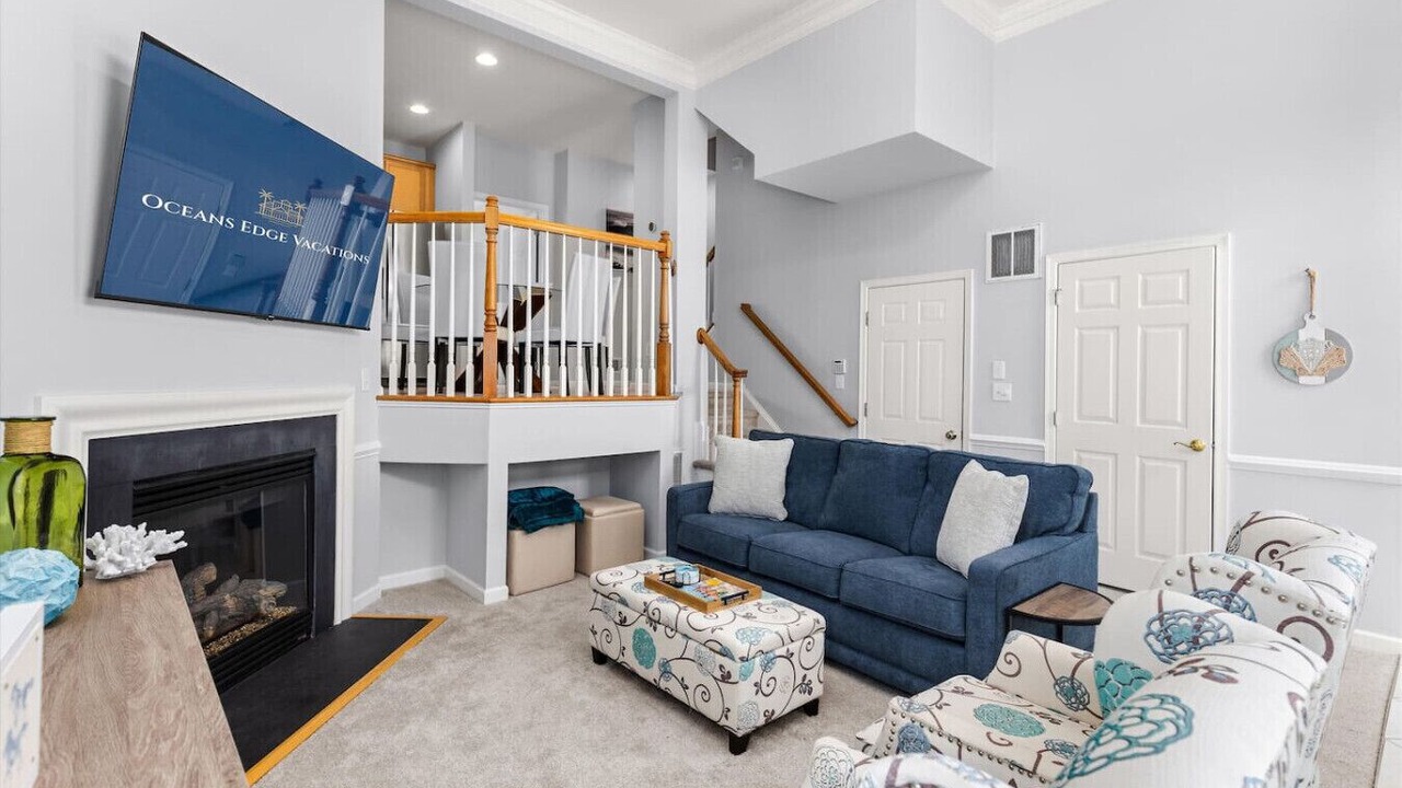 Photo of Livingroom in Bayside