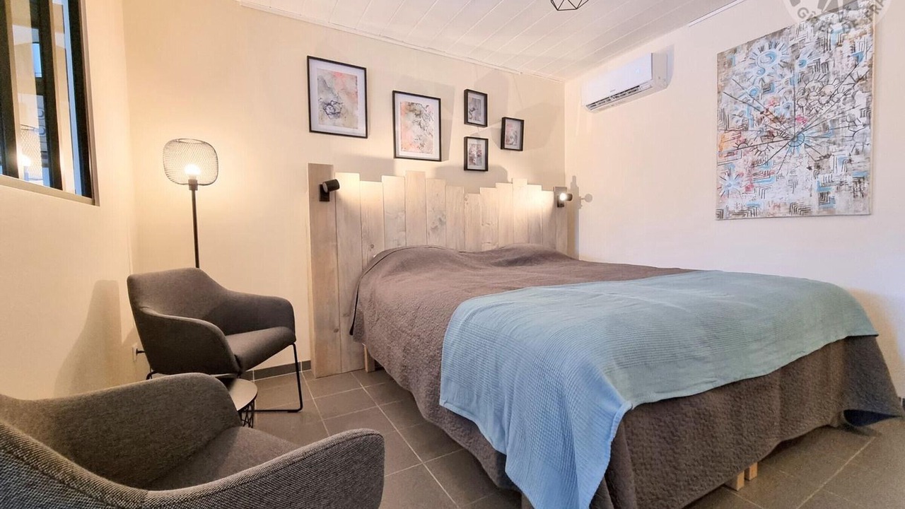 Photo of Others in Anor