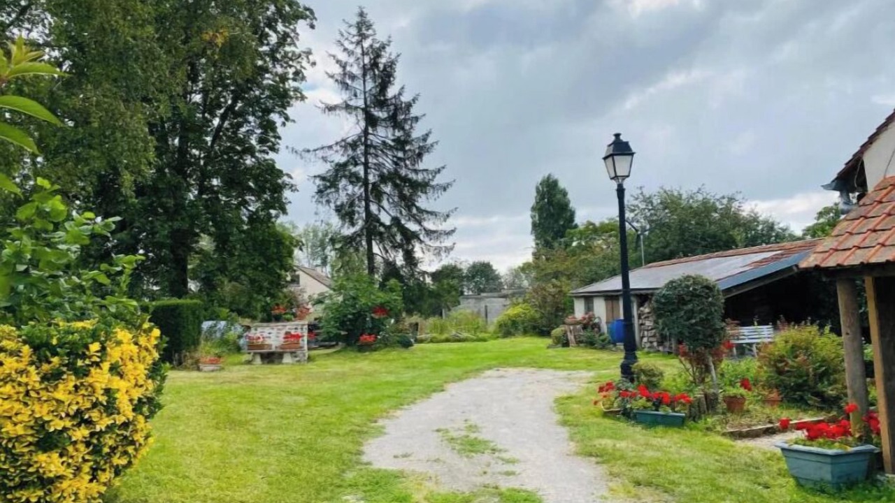 Photo of Outdoor in Jouy-sur-Morin