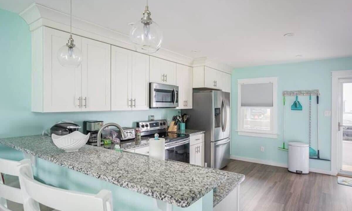 Photo of Kitchen in Chic's Beach