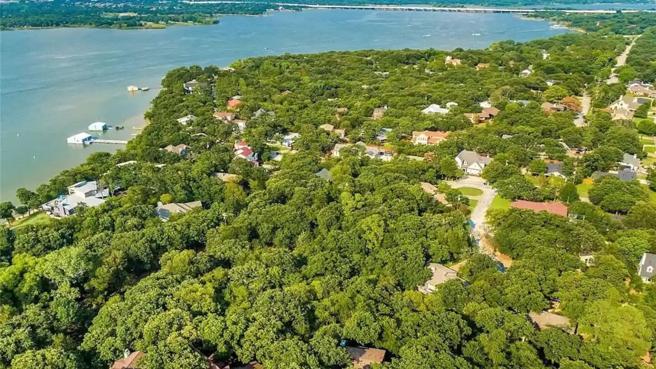 Photo of Outdoor in Highland Village