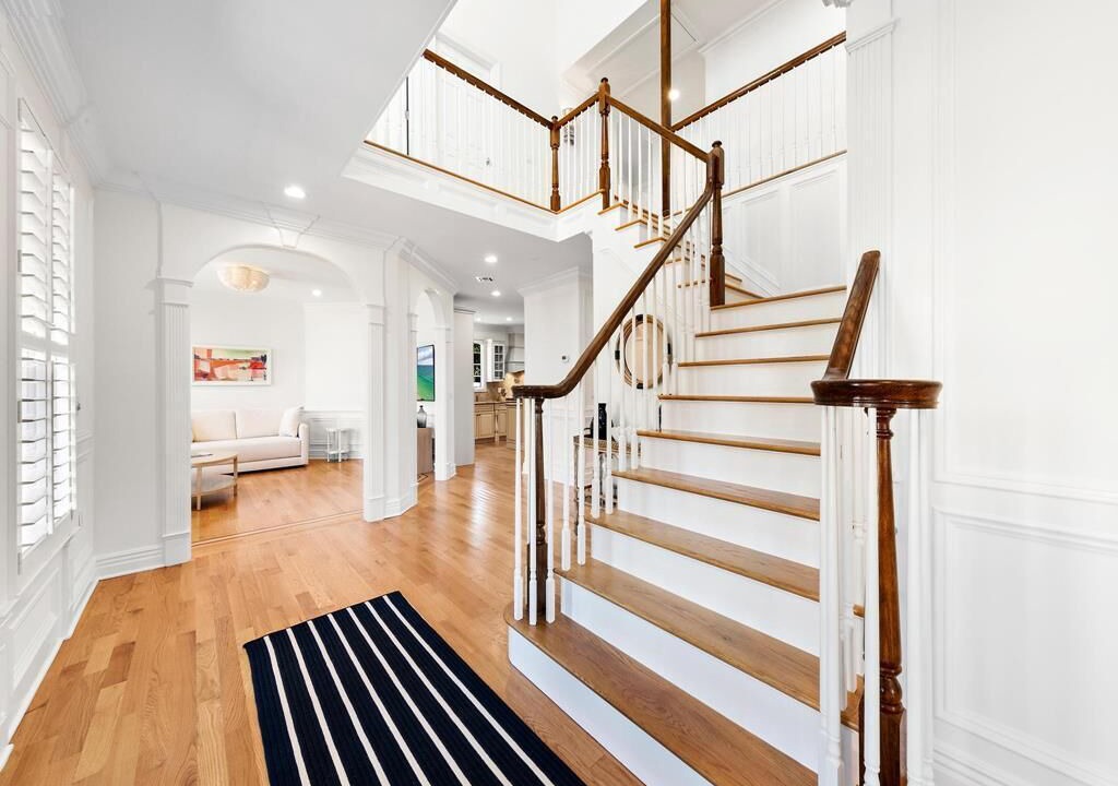 Photo of Others in Loveladies