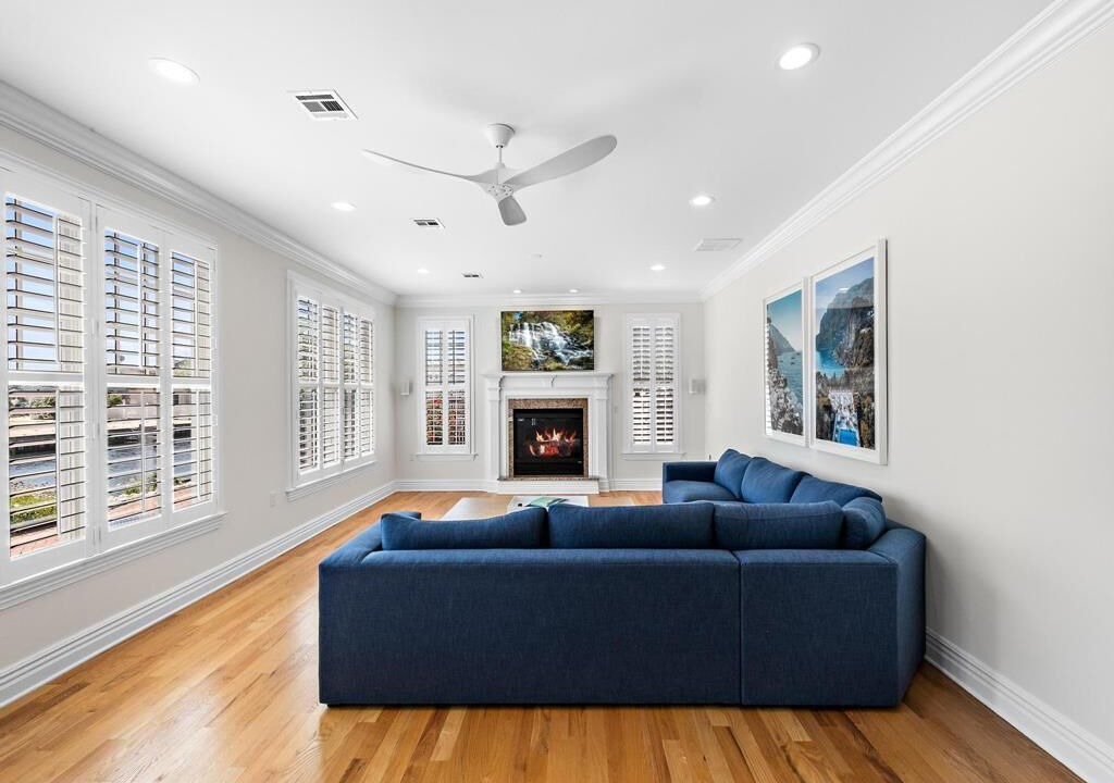 Photo of Livingroom in Loveladies