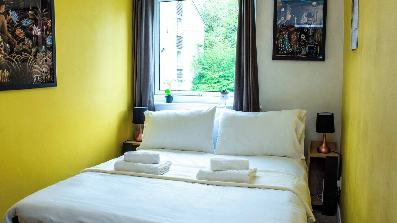 Photo of Others in Headingley